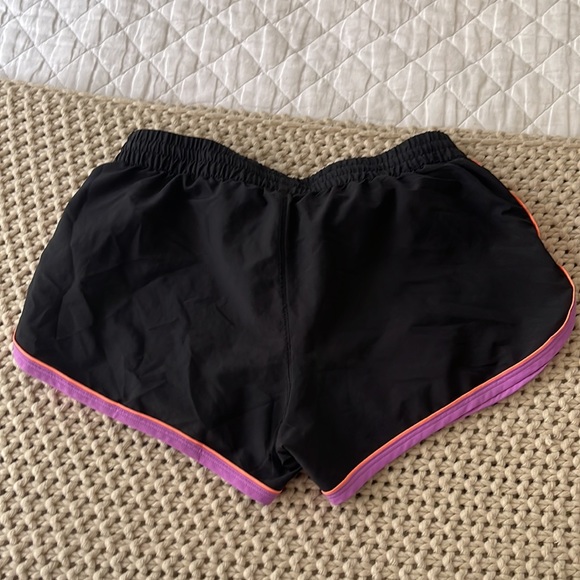 Women’s bundle running shorts - Picture 9 of 9